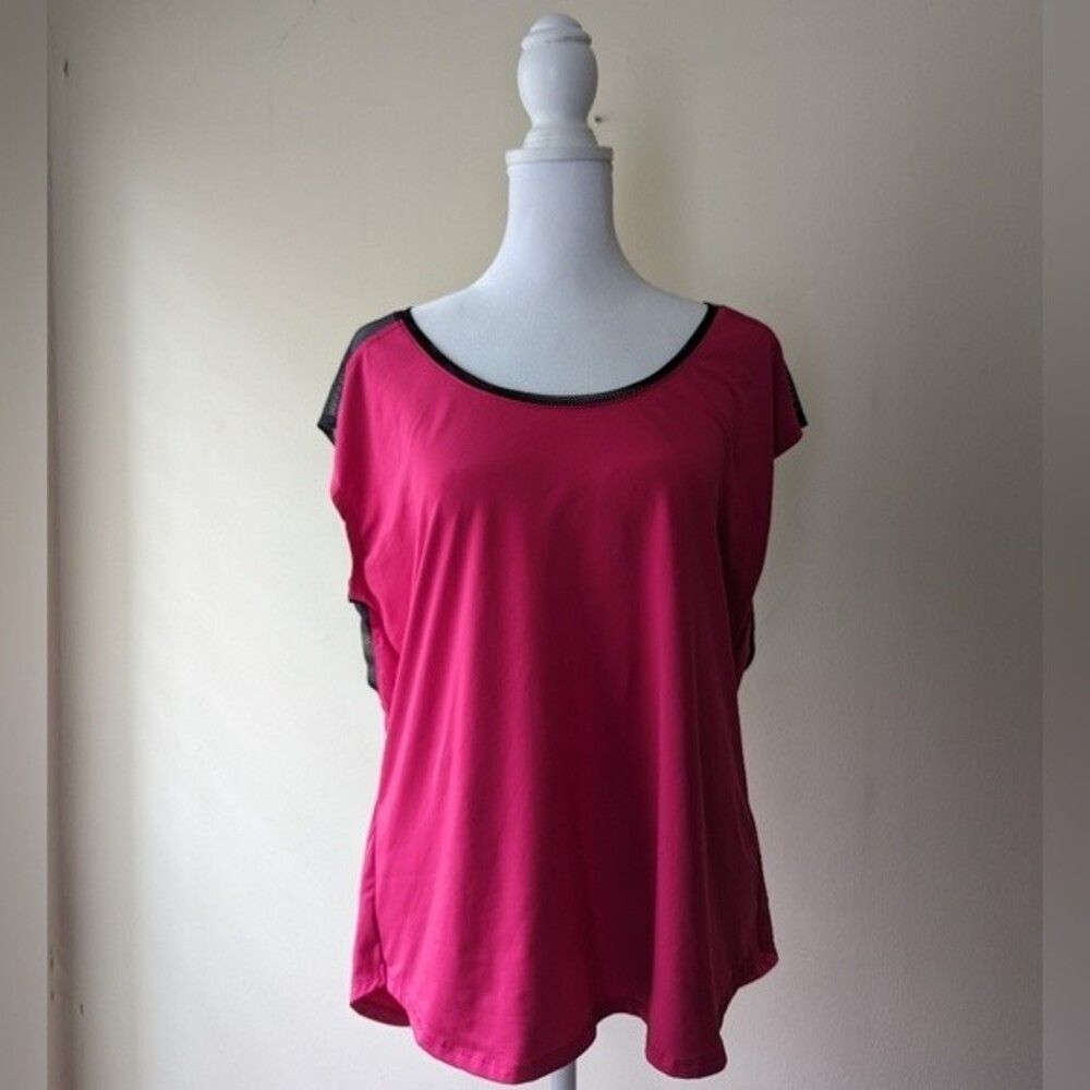 Fabletics Vanessa Top Short Sleeve Cosmo/Black Large